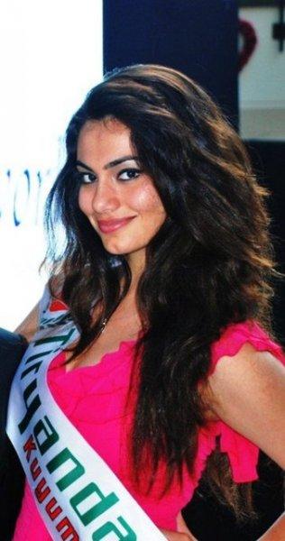 Nur Bozar ekranlara dönüyor