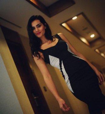 Nur Bozar ekranlara dönüyor