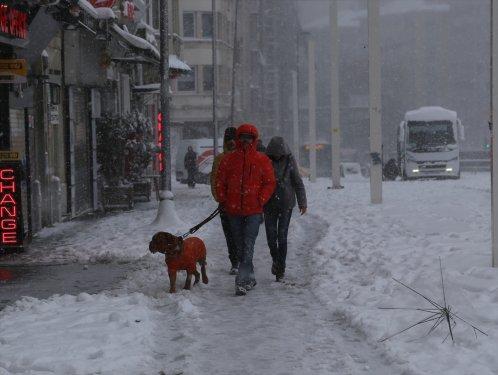 Yoğun kar yağışı yurtta etkili oldu 