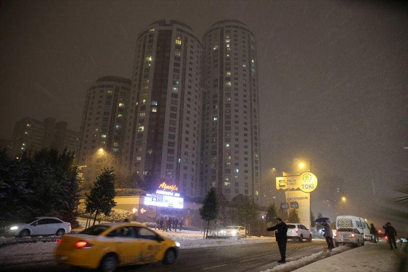 Yoğun kar yağışı yurtta etkili oldu 