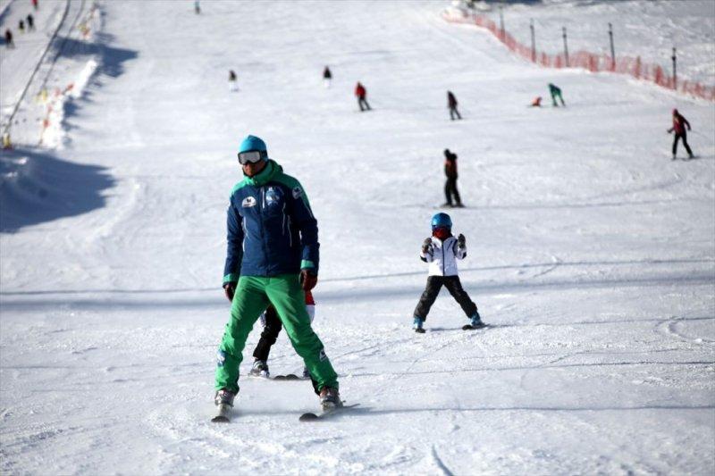 Kartalkaya’da kayak keyfi 