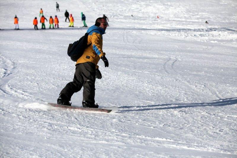Kartalkaya’da kayak keyfi 