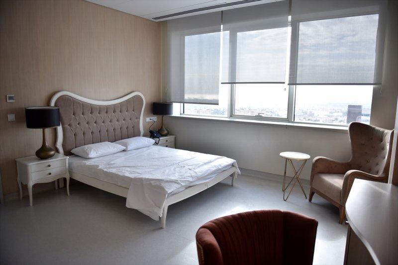 Mersin Şehir Hastanesi 5 yıldızlı otel konforunda