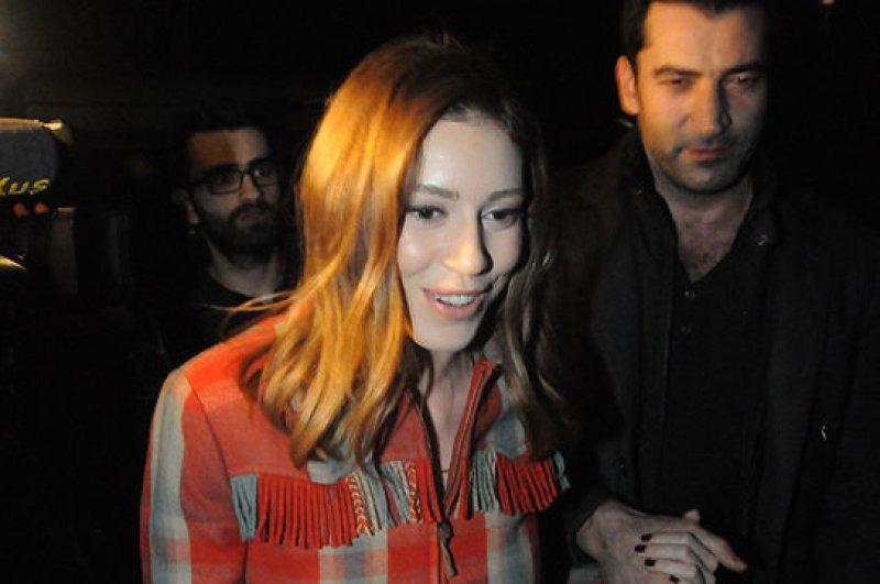 Sinem Kobal ve Kenan İmirzalıoğlu aile yemeğinde 