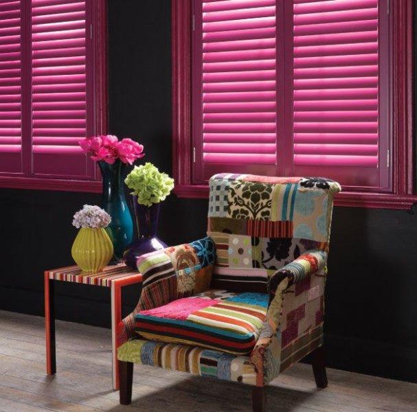 Rüyaları süsleyen pembe panjurlu evler