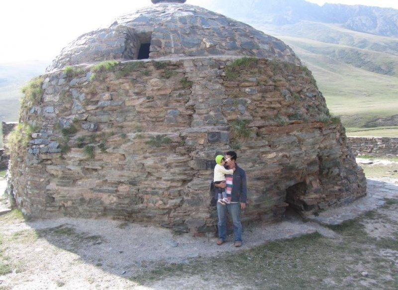 Taş Rabat Kırgızistan'ın en eski mimari eseri 