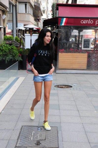 Asena Atalay'ın estetiksiz hali şaşırttı 