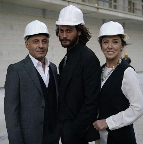 Yeşilçam'ın değişmeyen güzeli: Müge Akyamaç