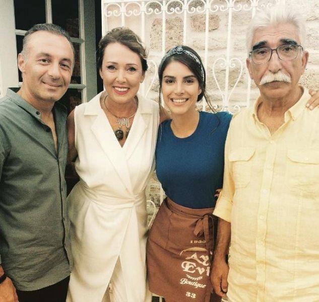 Yeşilçam'ın değişmeyen güzeli: Müge Akyamaç