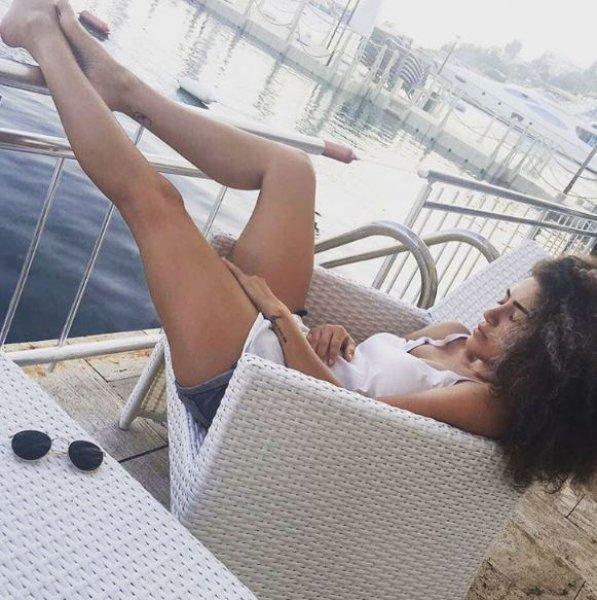 Dilan Çıtak'ın saçından ölü arı çıktı