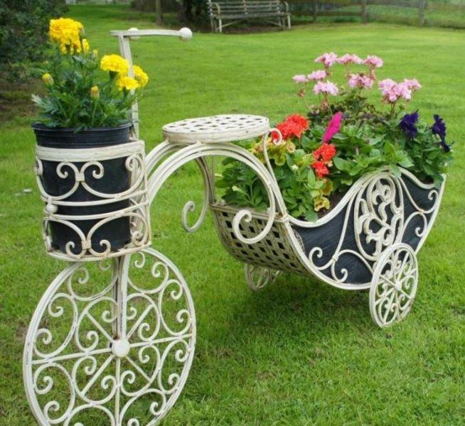 Bahçe dekorasyonu için yaratıcı dekorasyon fikirleri