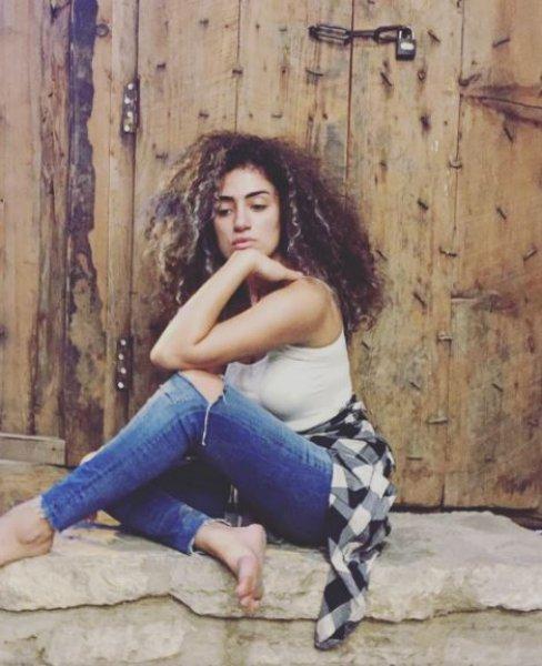 Dilan Çıtak'ın saçından ölü arı çıktı