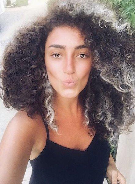 Dilan Çıtak'ın saçından ölü arı çıktı