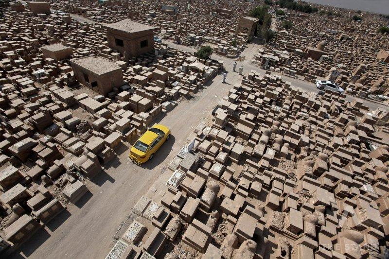 Dünyanın en büyük mezarlığı Irak'ta bulunuyor