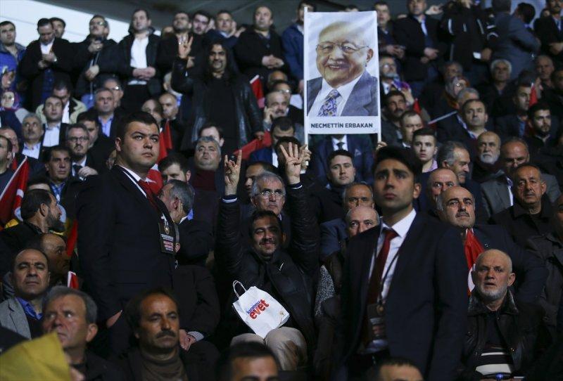 Ak Parti'nin referandum çalışmaları bugün başlıyor