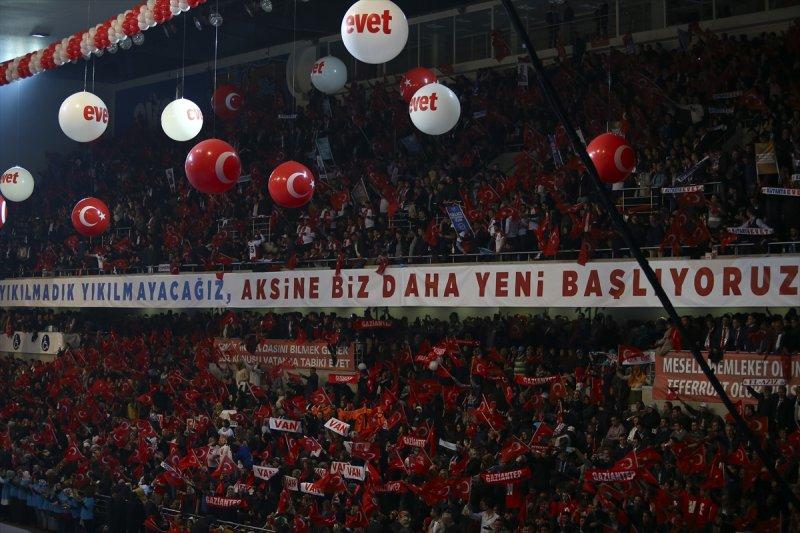 Ak Parti'nin referandum çalışmaları bugün başlıyor