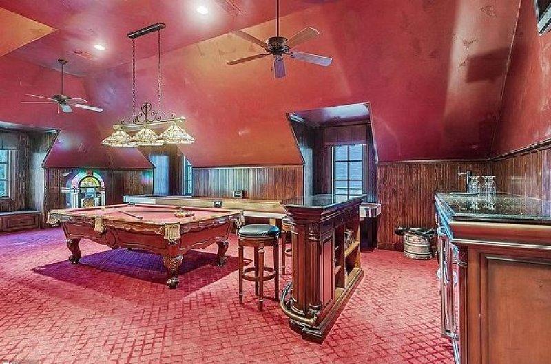 Selena Gomez'in Teksas'taki muhteşem evi