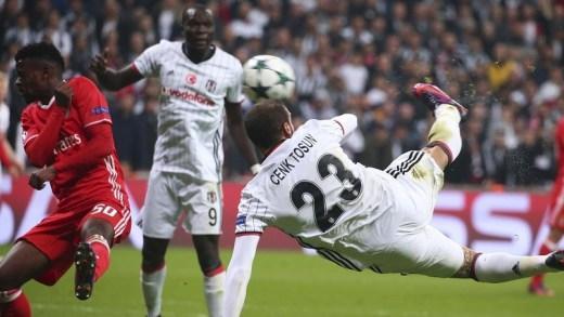 Süper Lig'deki futbolcuların maaşları