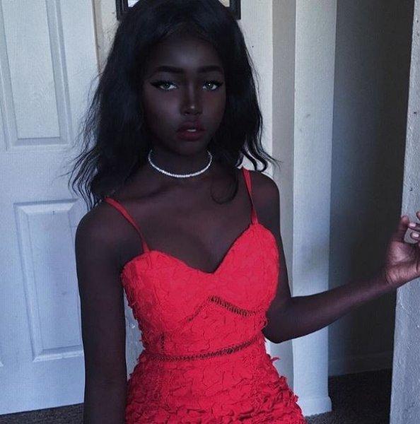 Sosyal medyanın siyahi güzeli: Lola Chuil