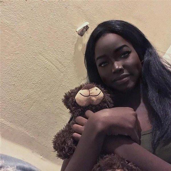 Sosyal medyanın siyahi güzeli: Lola Chuil