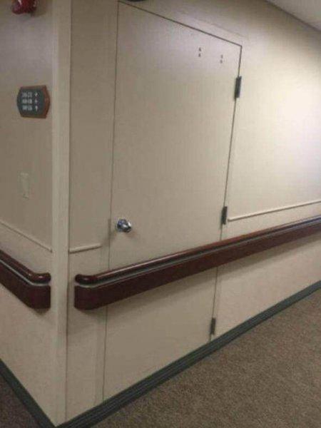 Görenleri şaşkına çeviren komik hatalar