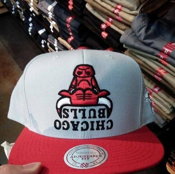 Görenleri şaşkına çeviren komik hatalar