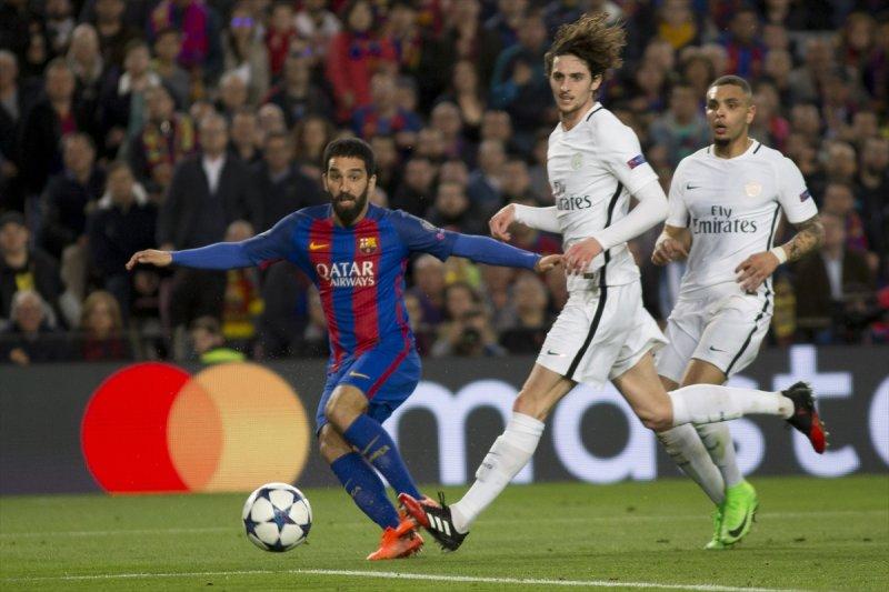 Barcelona tarihi geri dönüşle PSG'yi devirdi