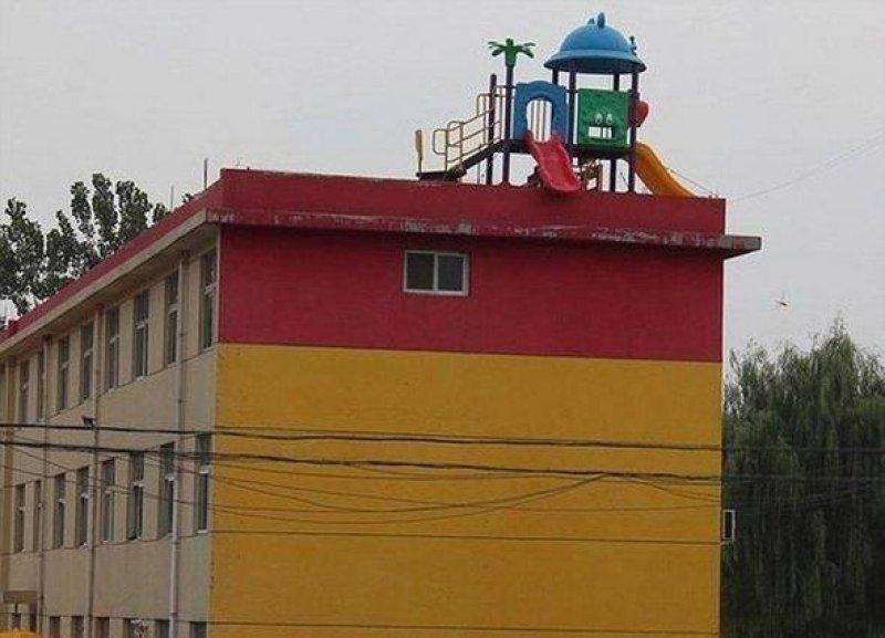 Görenleri şaşkına çeviren komik hatalar