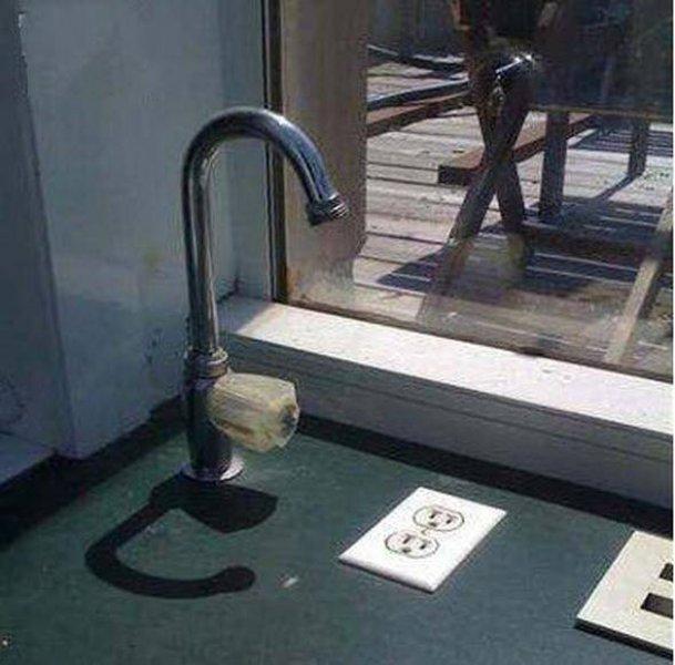 Görenleri şaşkına çeviren komik hatalar