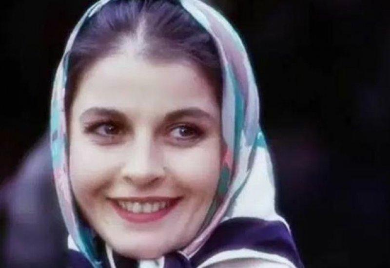 Çiçek Abbas'ın güzel oyuncusu tanınmaz halde 