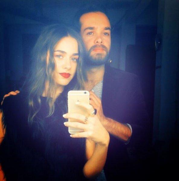 Oyuncu Hande Soral'dan aile pozu 