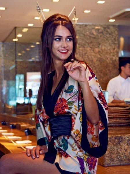 Oyuncu Hande Soral'dan aile pozu 