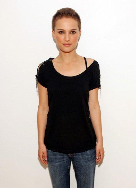 Asker tıraşı yaptıran ünlüler