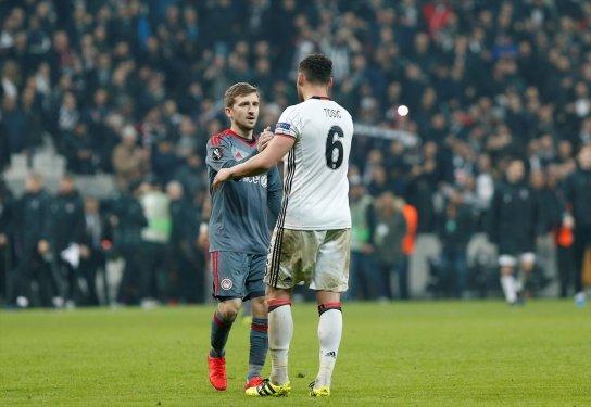 Beşiktaş'ın Olympiakos zaferinden kareler
