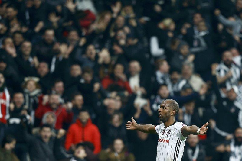 Beşiktaş'ın Olympiakos zaferinden kareler