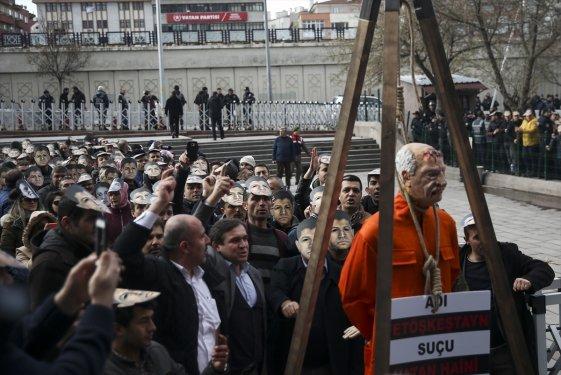 Darbecilere idam ipi atıldı