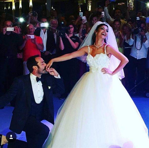 Oyuncu Eda Özerkan hamile