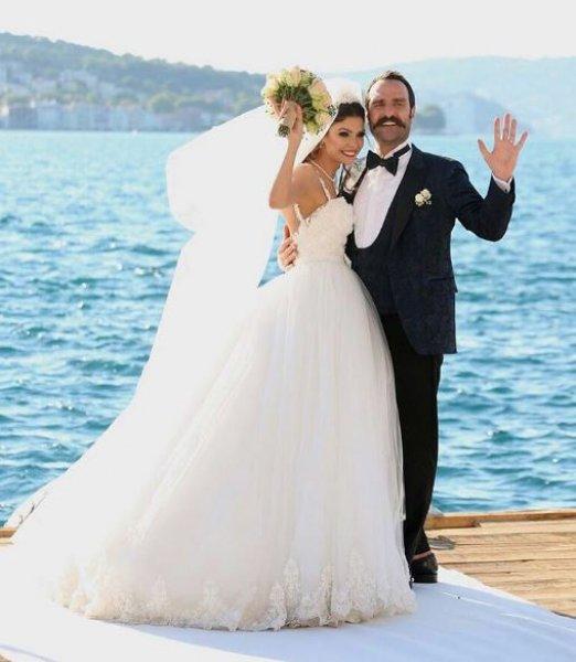 Oyuncu Eda Özerkan hamile