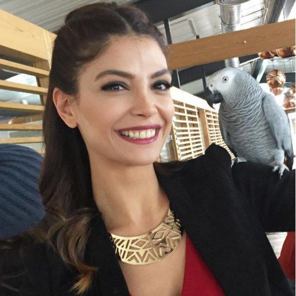 Oyuncu Eda Özerkan hamile