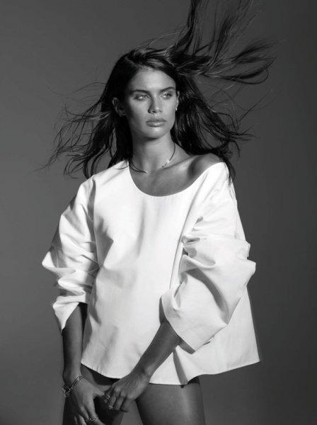 Ünlü model Sara Sampaio'dan çıplak poz açıklaması 