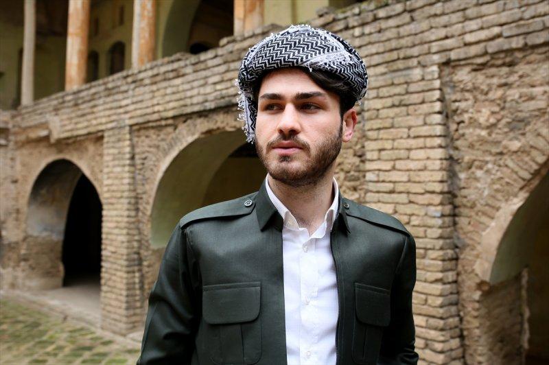 Erbil'in 'Hipster' Kürtleri yöresel kıyafetlerle poz verdi