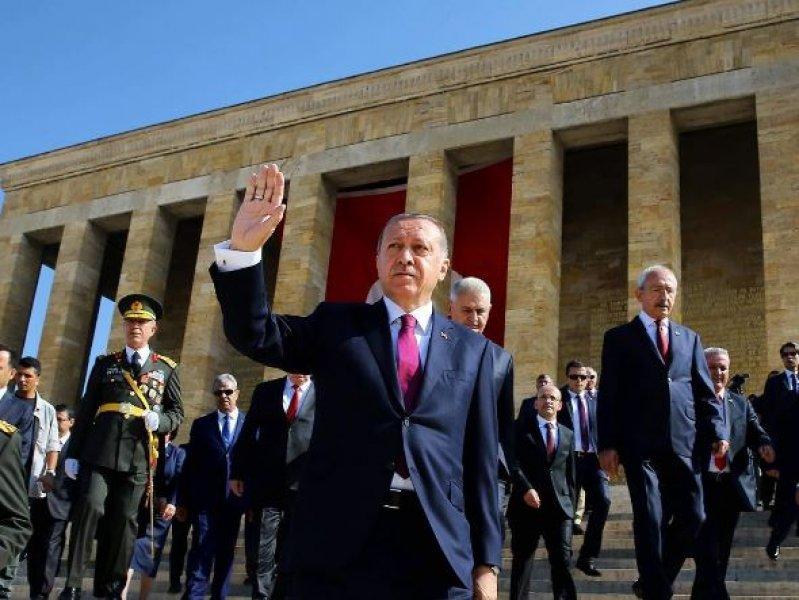 Cumhurbaşkanı'nın resmi fotoğrafçısından özel kareler