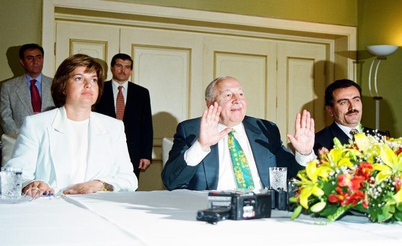 Muhsin Yazıcıoğlu ölümünün 8. yılında fotoğraflarla anılıyor 