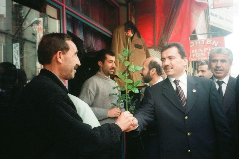 Muhsin Yazıcıoğlu ölümünün 8. yılında fotoğraflarla anılıyor 