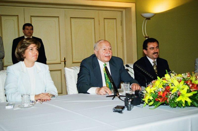 Muhsin Yazıcıoğlu ölümünün 8. yılında fotoğraflarla anılıyor 