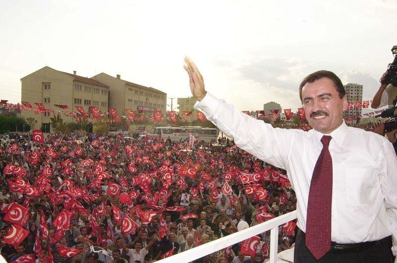 Muhsin Yazıcıoğlu ölümünün 8. yılında fotoğraflarla anılıyor 