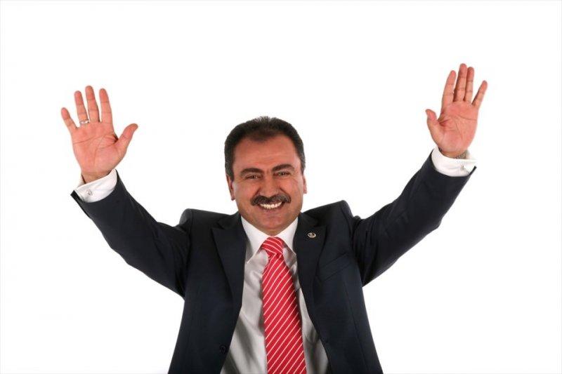 Muhsin Yazıcıoğlu ölümünün 8. yılında fotoğraflarla anılıyor 