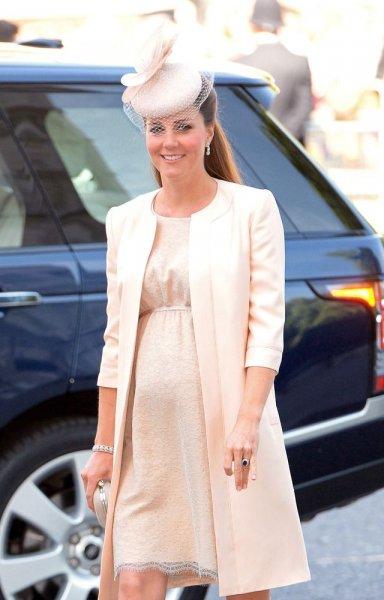 Prenses Kate Middleton’ın sanat şıklığı