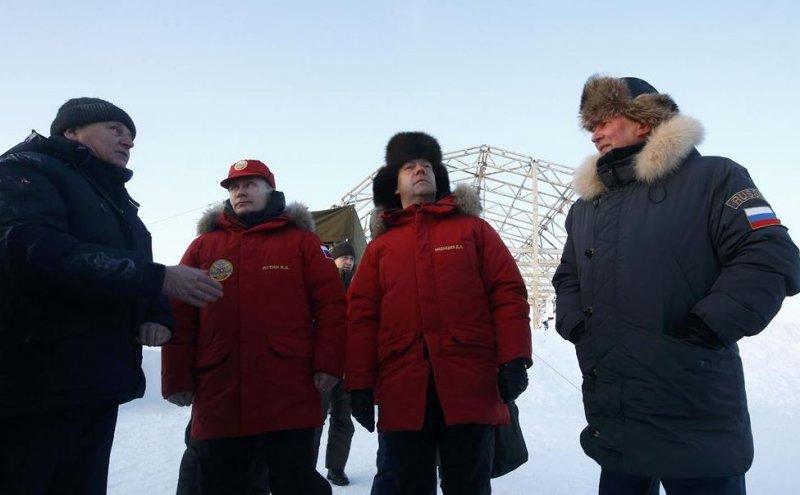 Vladimir Putin'den buzul bölgesine ziyaret