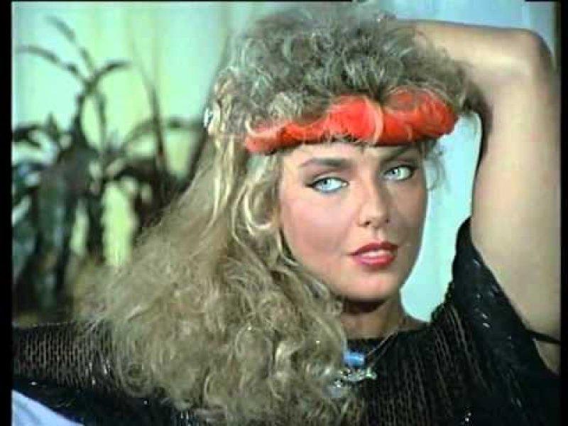 80'li yılların garip saç modelleri 